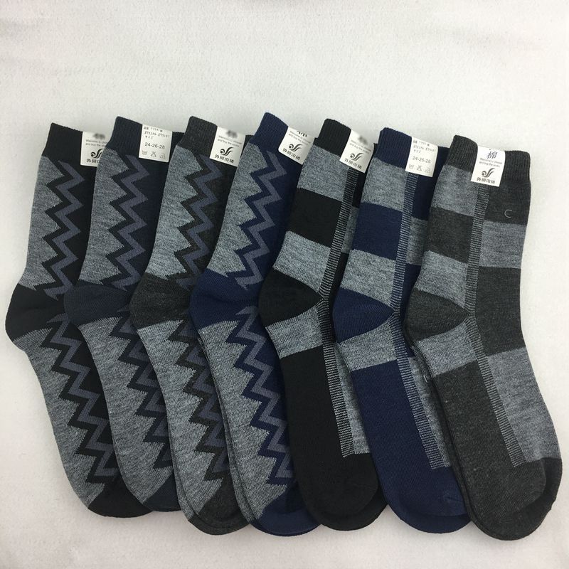 Farblich passende Oberschenkelhohe Baumwollsocken für Herren mit Padfoot-Stallsocken